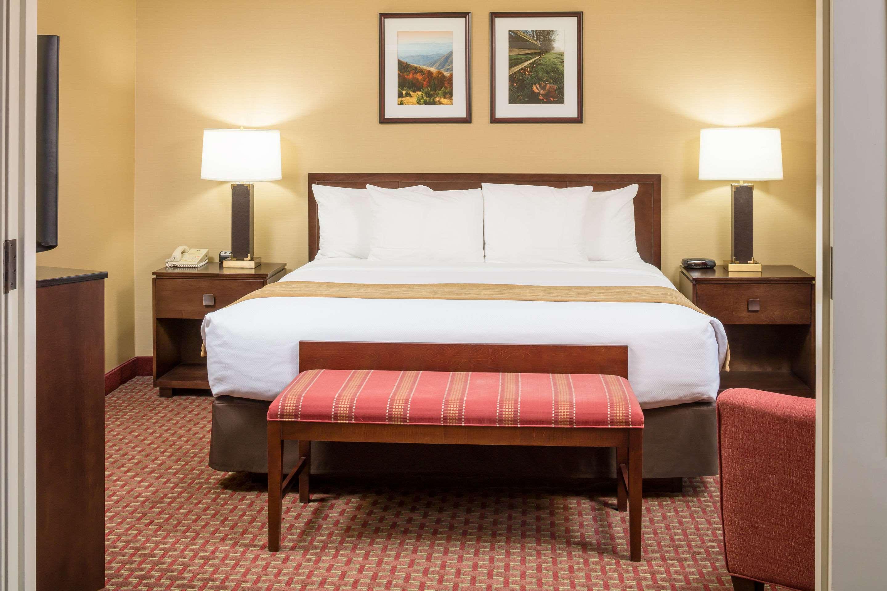 Comfort Inn & Suites Near Burke Mountain Сейнт Джонсбъри Екстериор снимка