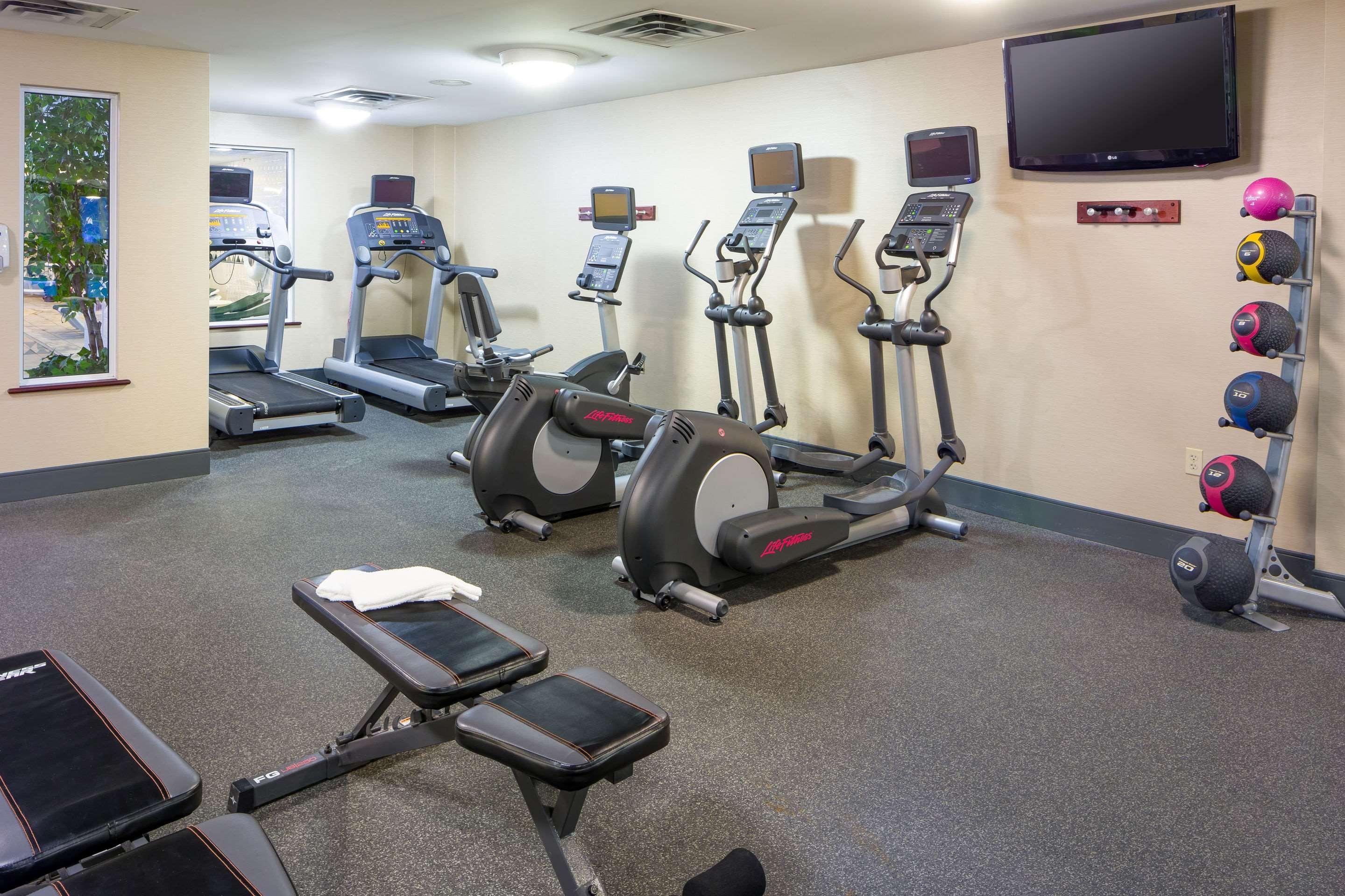 Comfort Inn & Suites Near Burke Mountain Сейнт Джонсбъри Екстериор снимка