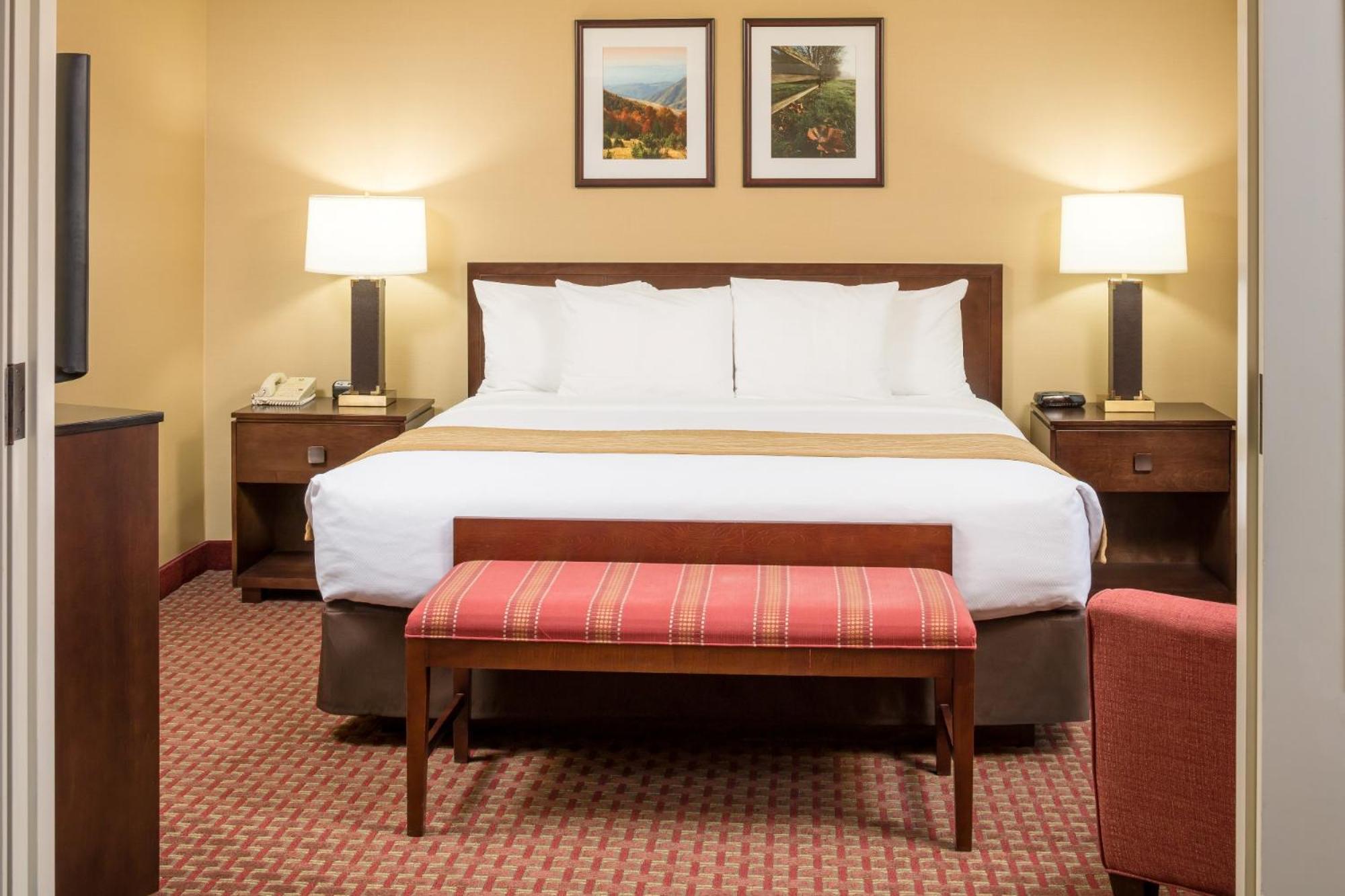 Comfort Inn & Suites Near Burke Mountain Сейнт Джонсбъри Екстериор снимка