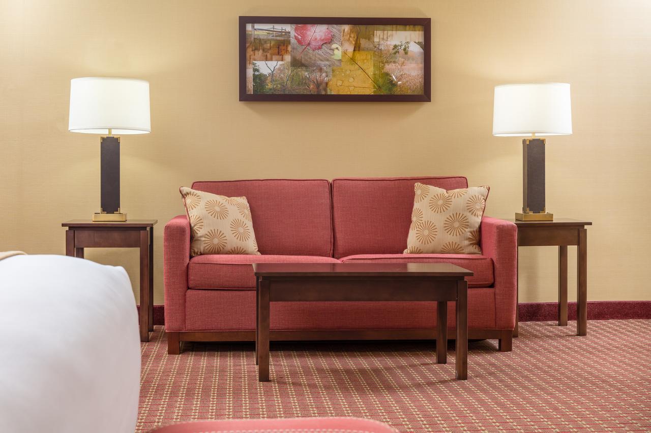 Comfort Inn & Suites Near Burke Mountain Сейнт Джонсбъри Екстериор снимка