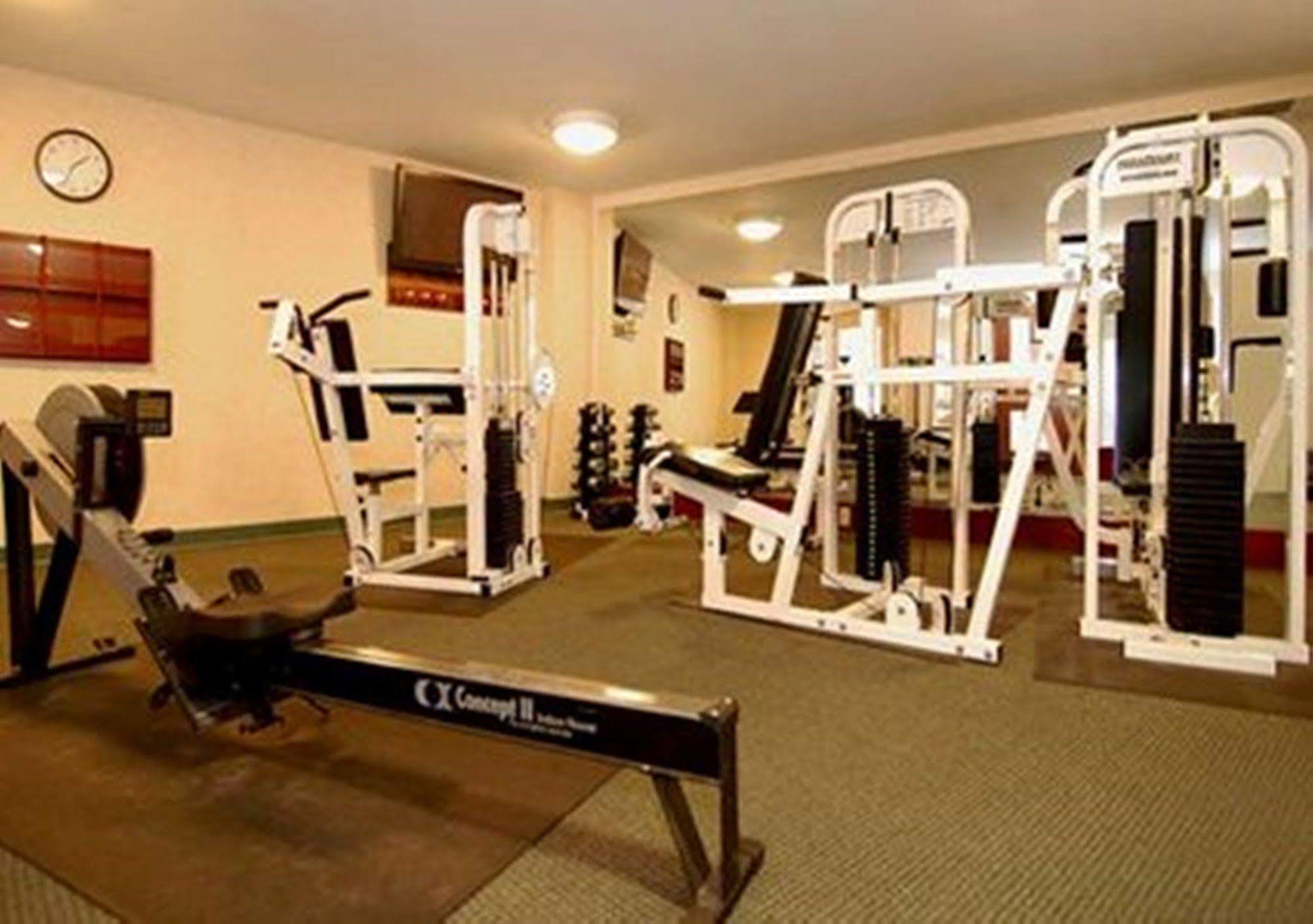 Comfort Inn & Suites Near Burke Mountain Сейнт Джонсбъри Екстериор снимка